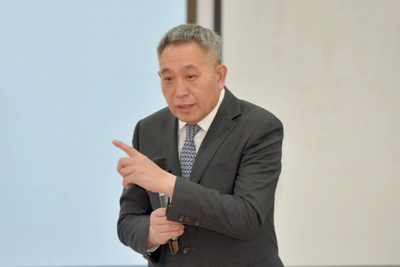 北京大學(xué)光華管理學(xué)院教授、博士生導(dǎo)師  李 其